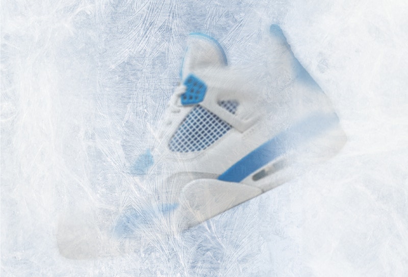 AIR JORDAN 4 