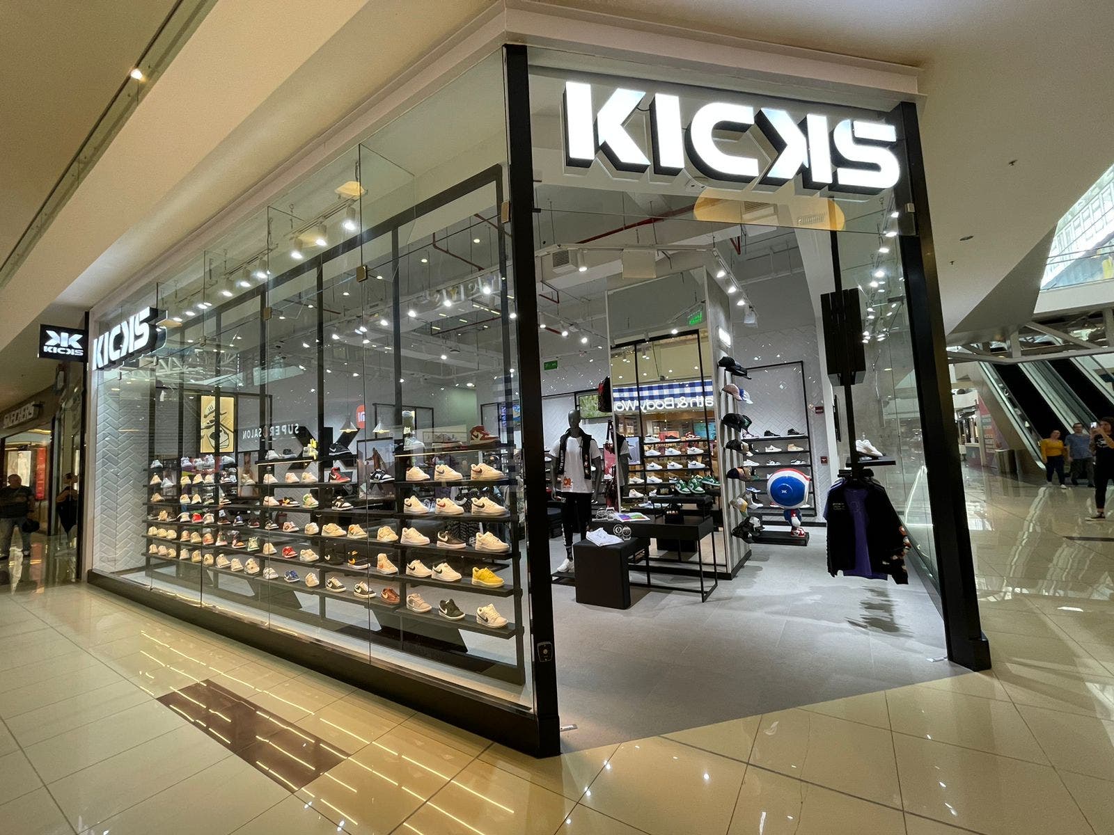 Nueva Tienda KICKS Costa Rica: Lincoln Plaza